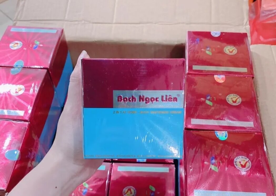 Hàng 9 hãng)Kem Dưỡng trắng da body Bạch Ngọc Liên hộp 90gram