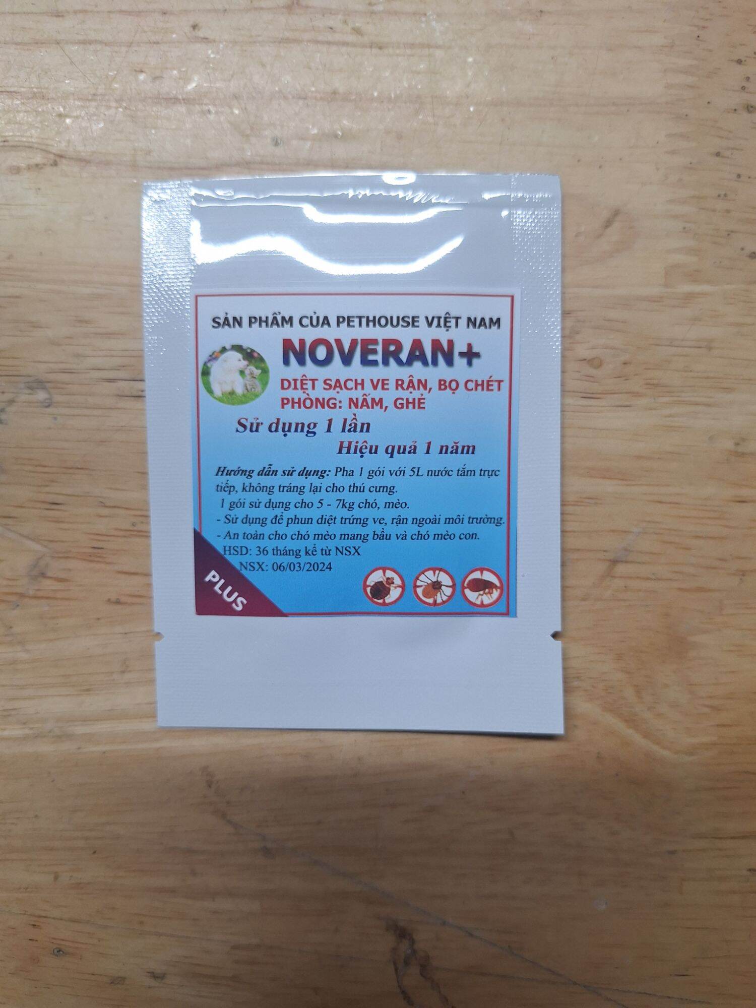 NOVERAN+ Gói tắm chó mèo (combo 3 gói) hết sạch ve, rận, bọ chét sau 1 lần tắm, hiệu quả kéo dài 6 tháng,dùng được cho chó mèo nhỏ hoặc đang mang thai.