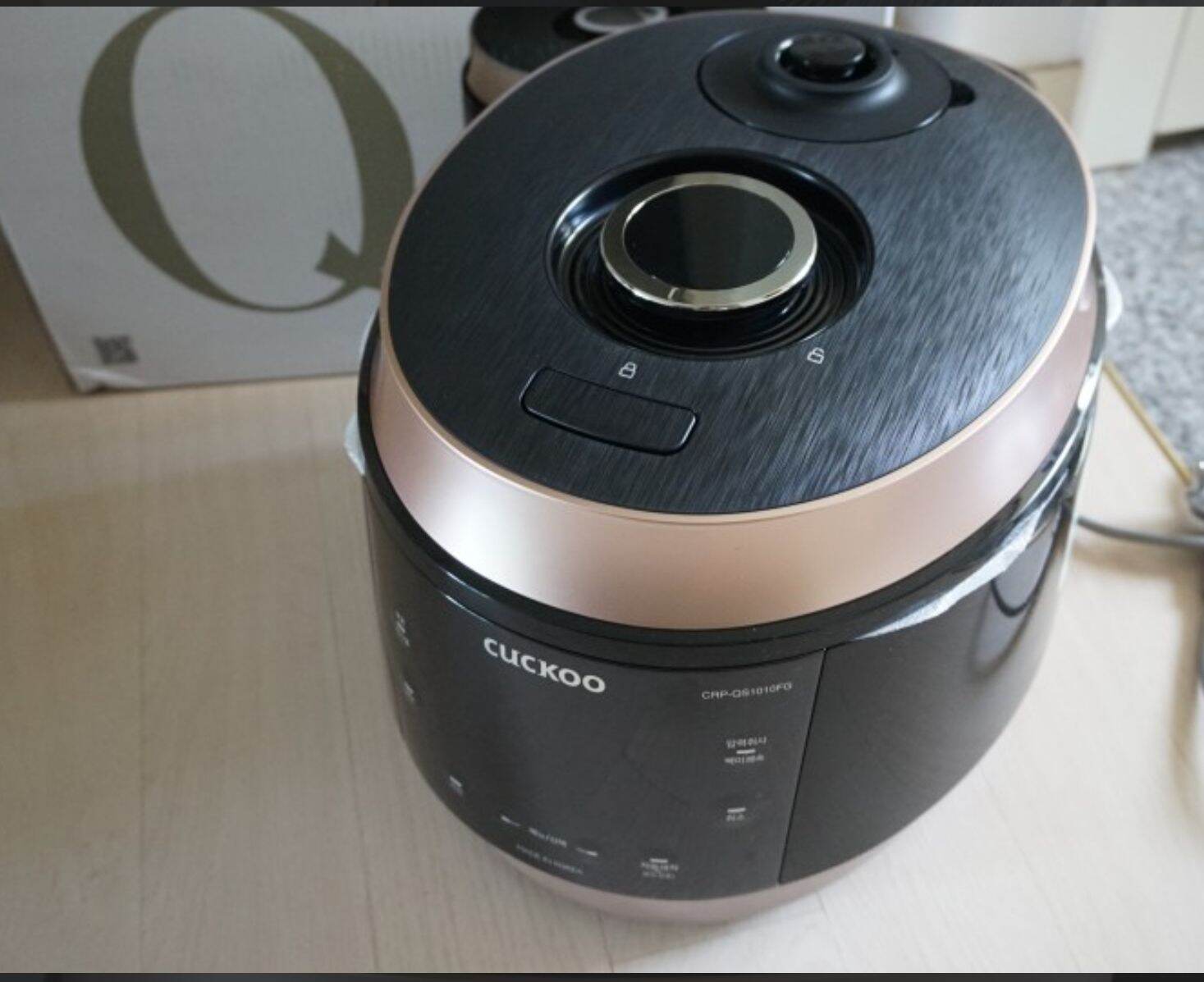 Nồi Cơm Áp Suất Điện Tử Cuckoo CRP-QS1010FG

(쿠쿠 전기압력밥솥 CRP-QS1010FG 10인용)