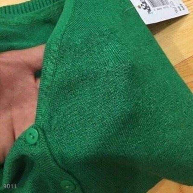 Áo len gài 9 nút