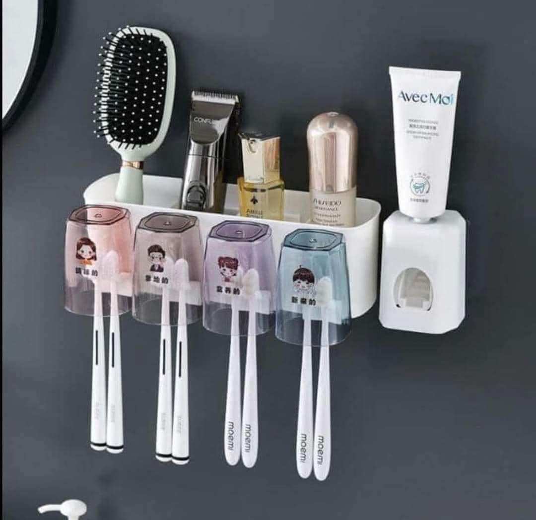 Bộ nhả kem đánh răng tự động 4 cốc kèm móc dính chặt