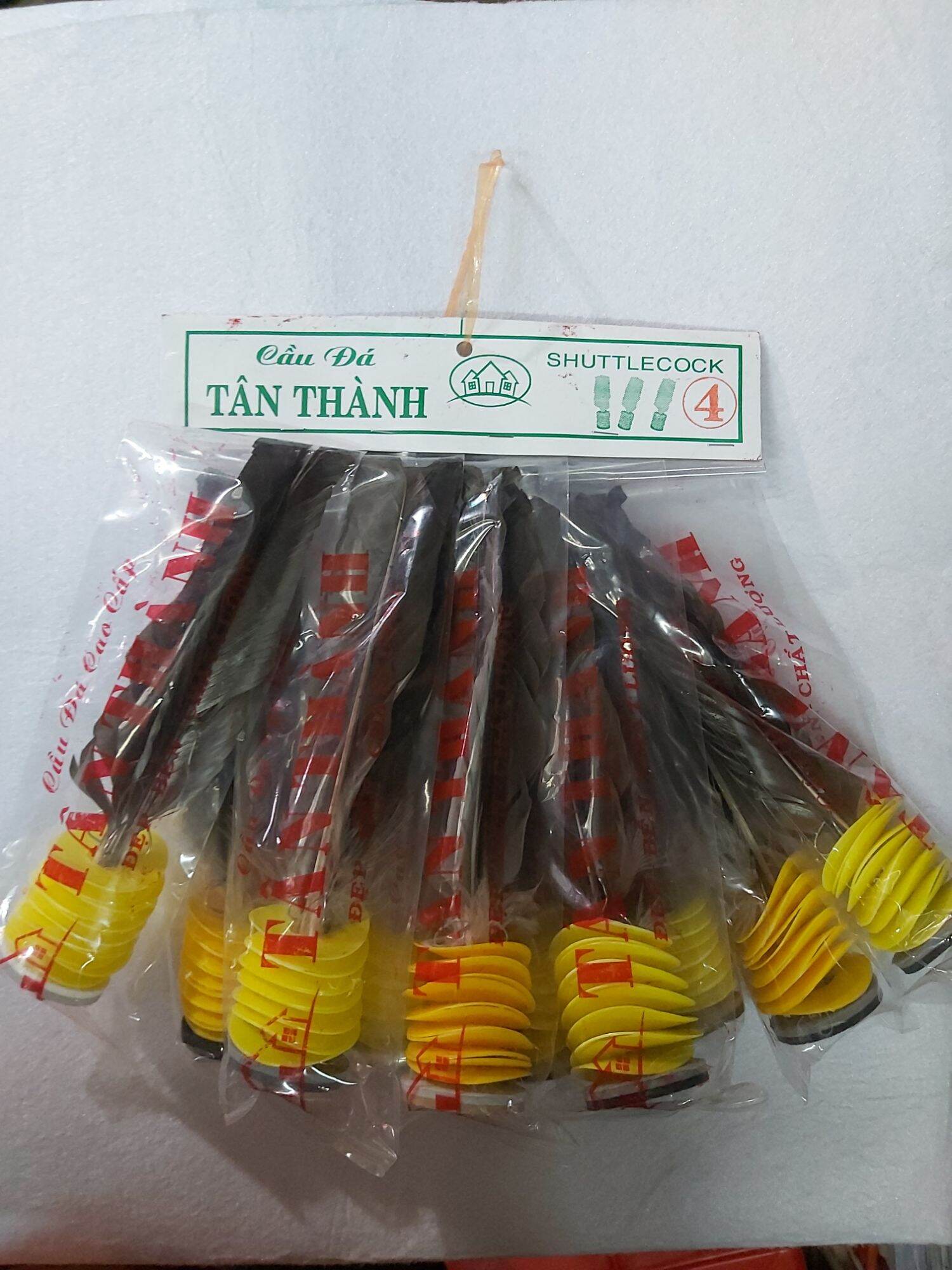 Cầu đá lông gà vịt. vĩ 10 trái giá rẻ. cầu đá tân thành vĩ 10 trái