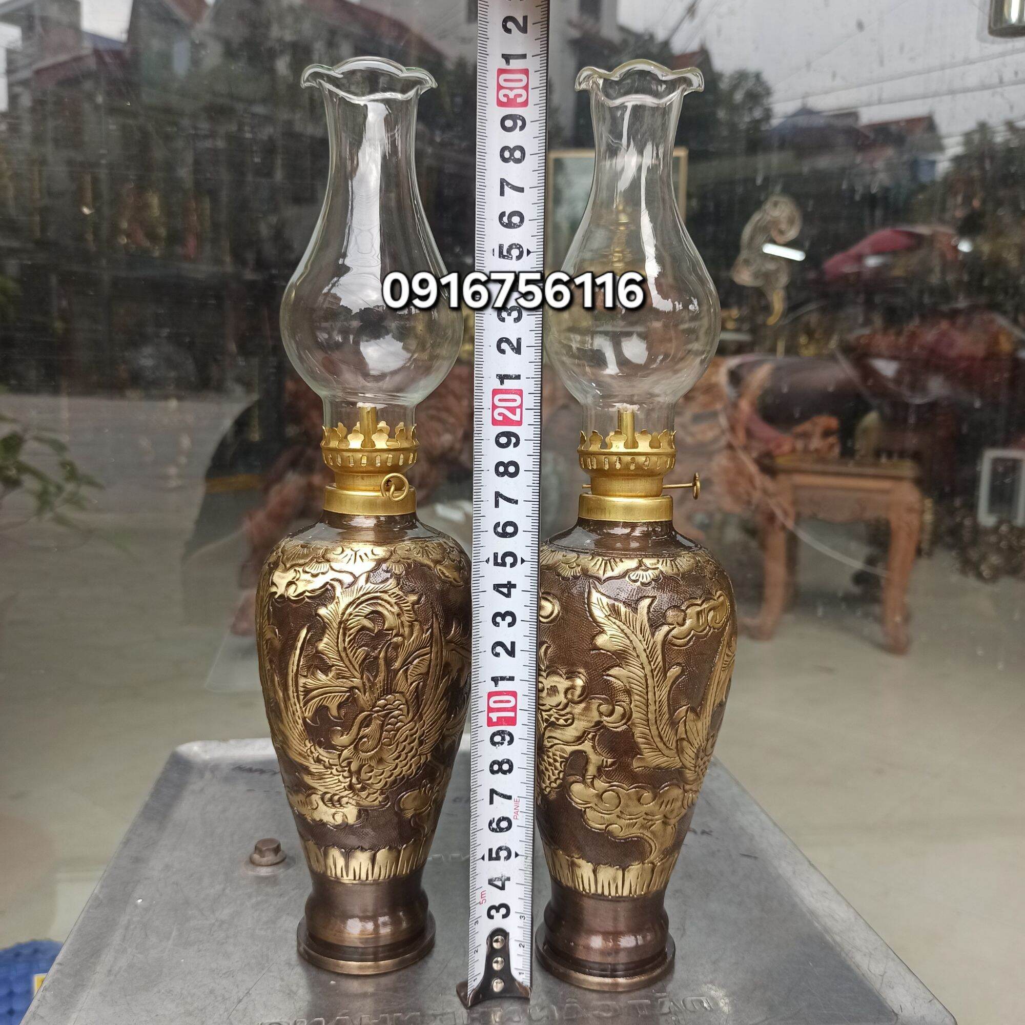 Đèn dầu bằng đồng chạm long phụng cao 30cm cả bóng, Đèn dầu bằng đồng thờ cúng chạm hoa văn, đèn dầu, đèn đồng