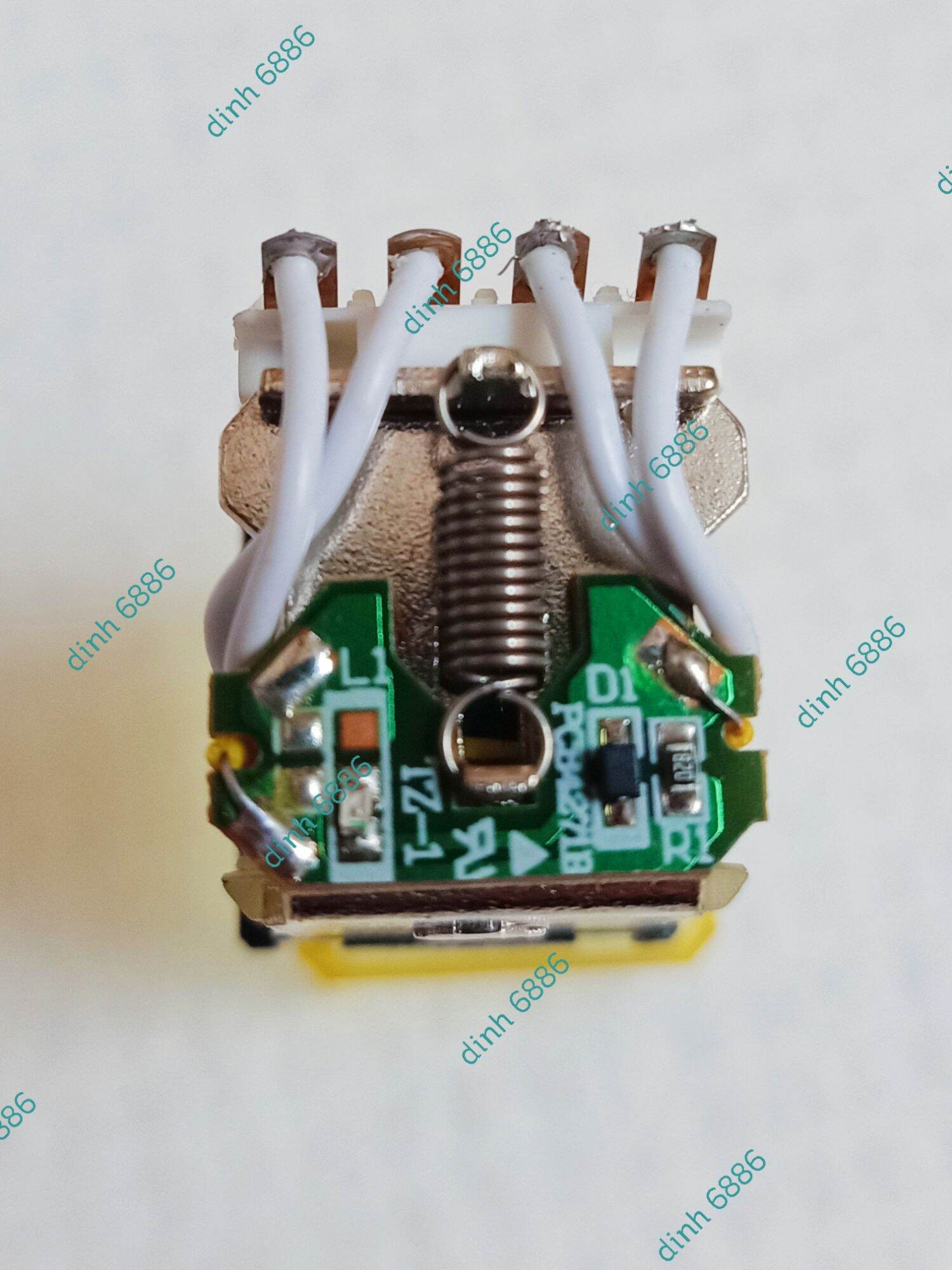 RY4S-UL 24V, 220V rơ le trung gian IDEC