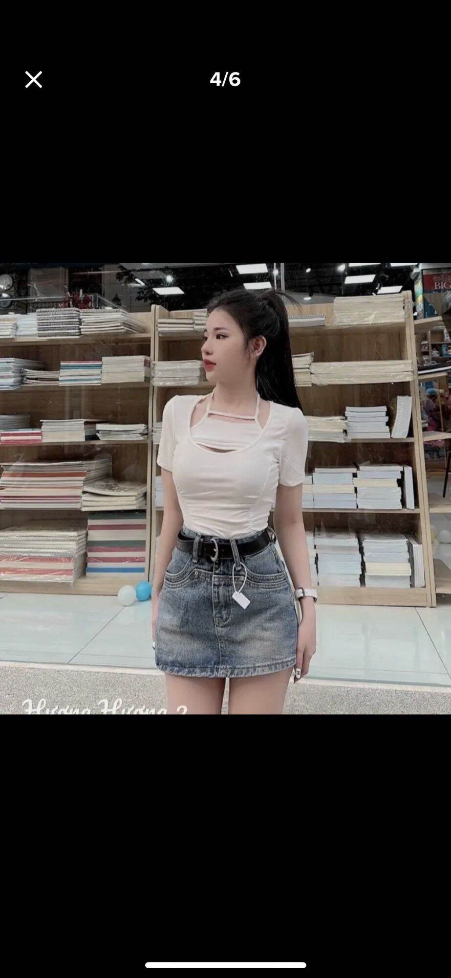 Áo croptop cổ yếm tay ngắn