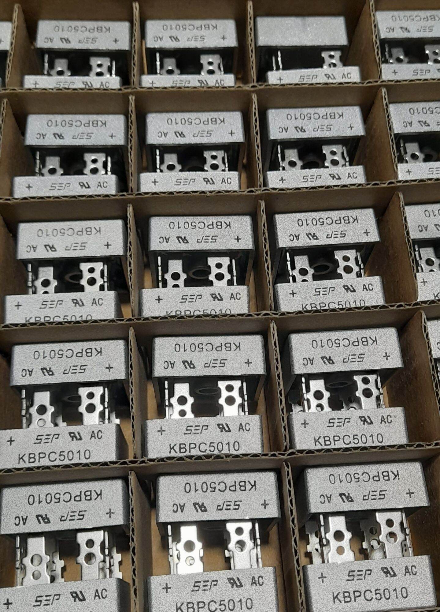Diode kbpc5010 mới 50a 1000v 200.000đ 10 chiếc