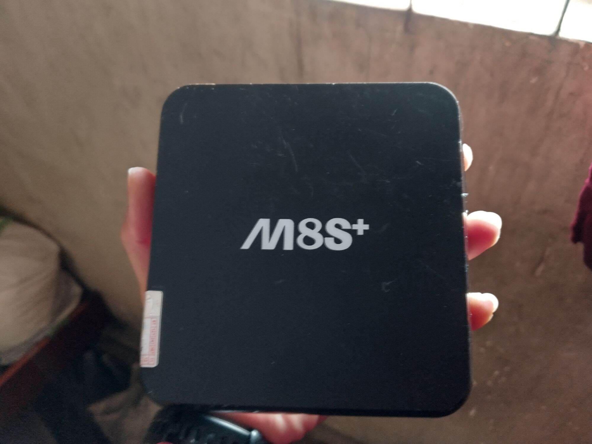 Android tivi box M8S Amlogic S905 ram 1gb, rom 8gb, cài đặt sẵn app xem tv mấy trăm kênh miễn phí YouTube. không phụ kiện