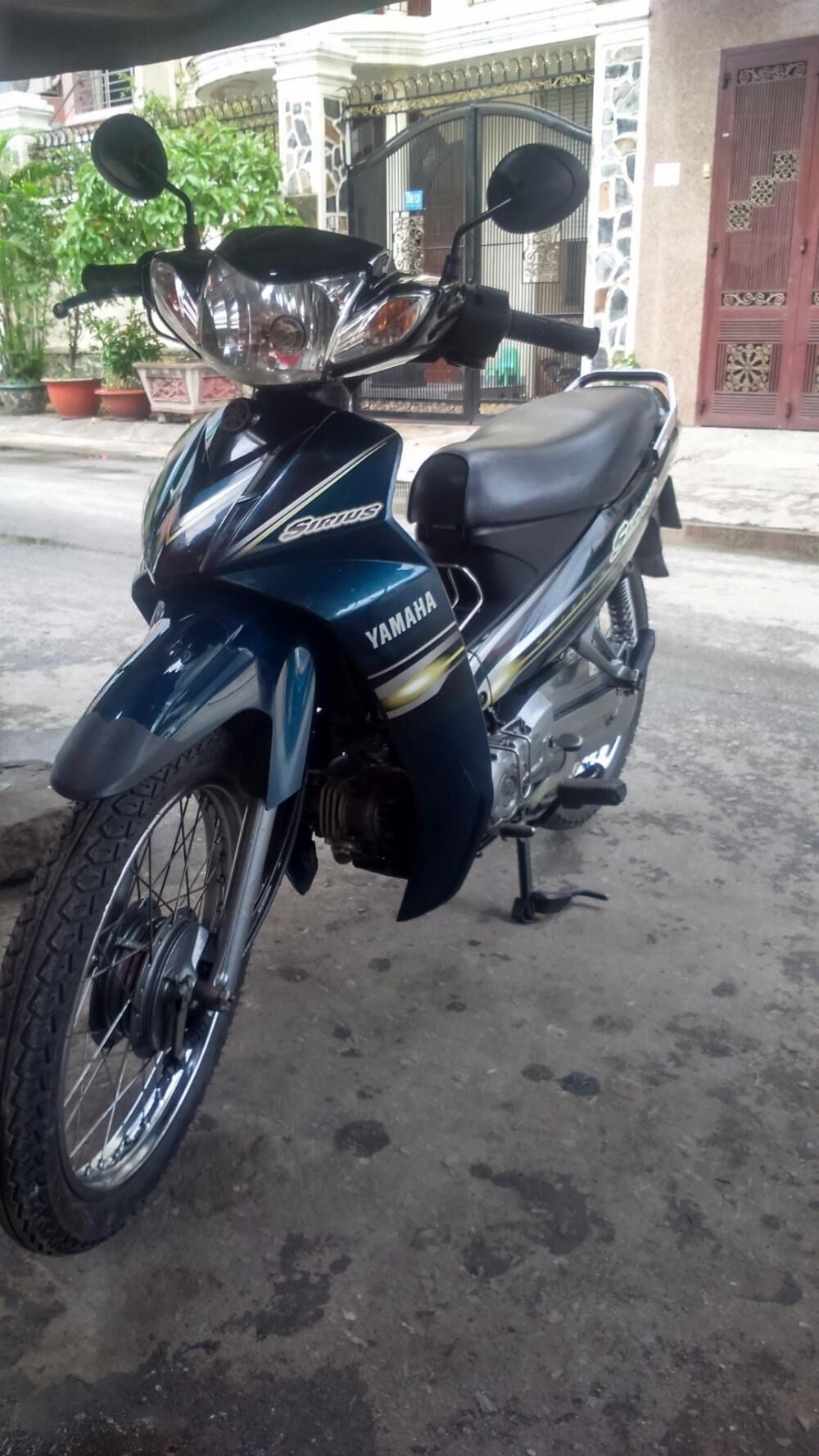 Màu sơn Xanh Nhớt Sirius Yamaha Hệ 1K ( Sơn Oto Xe Máy )