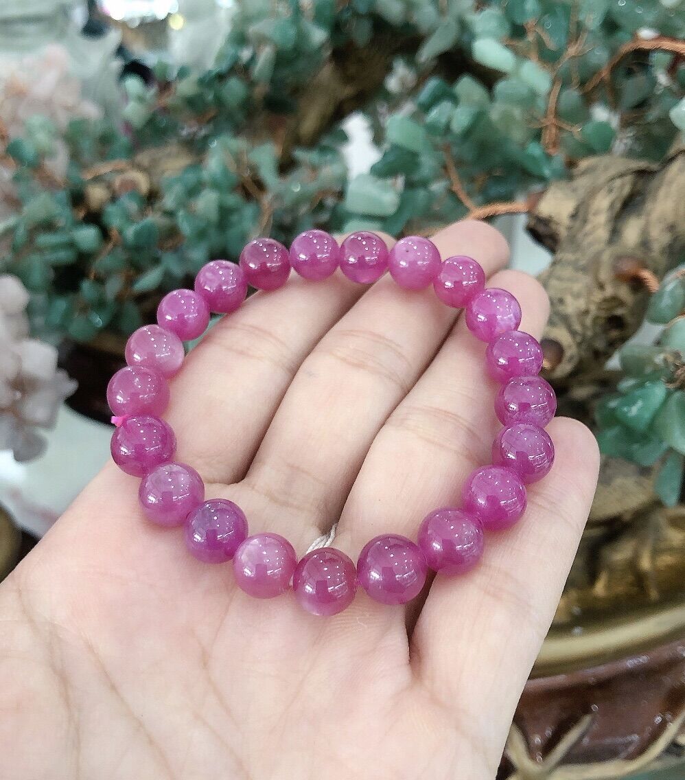 Vòng tay đá ruby thái tự nhiên size 8ly, hàng xịn, đá trong đẹp, có giấy kiểm định