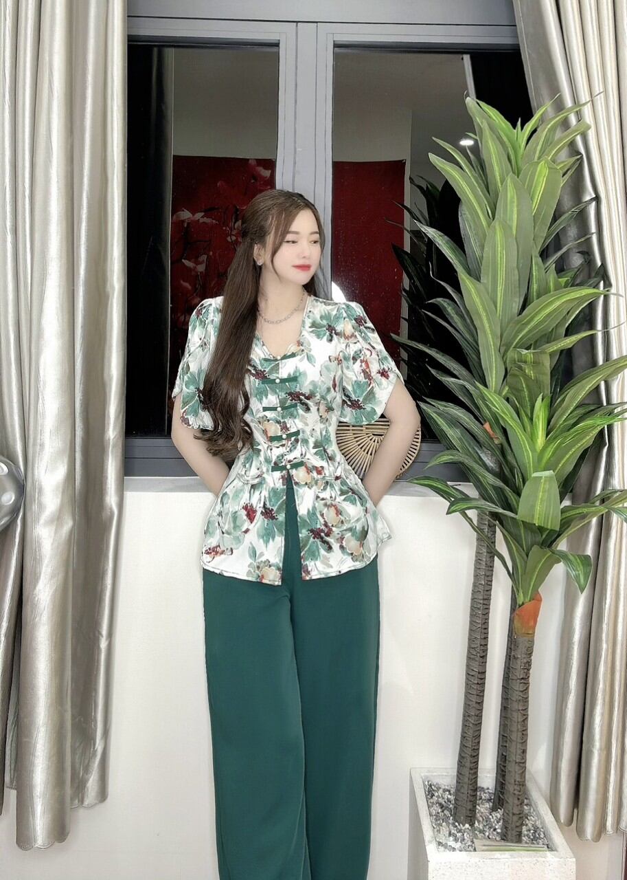 Bộ bà ba cổ tim túi tiền tay cánh dơi