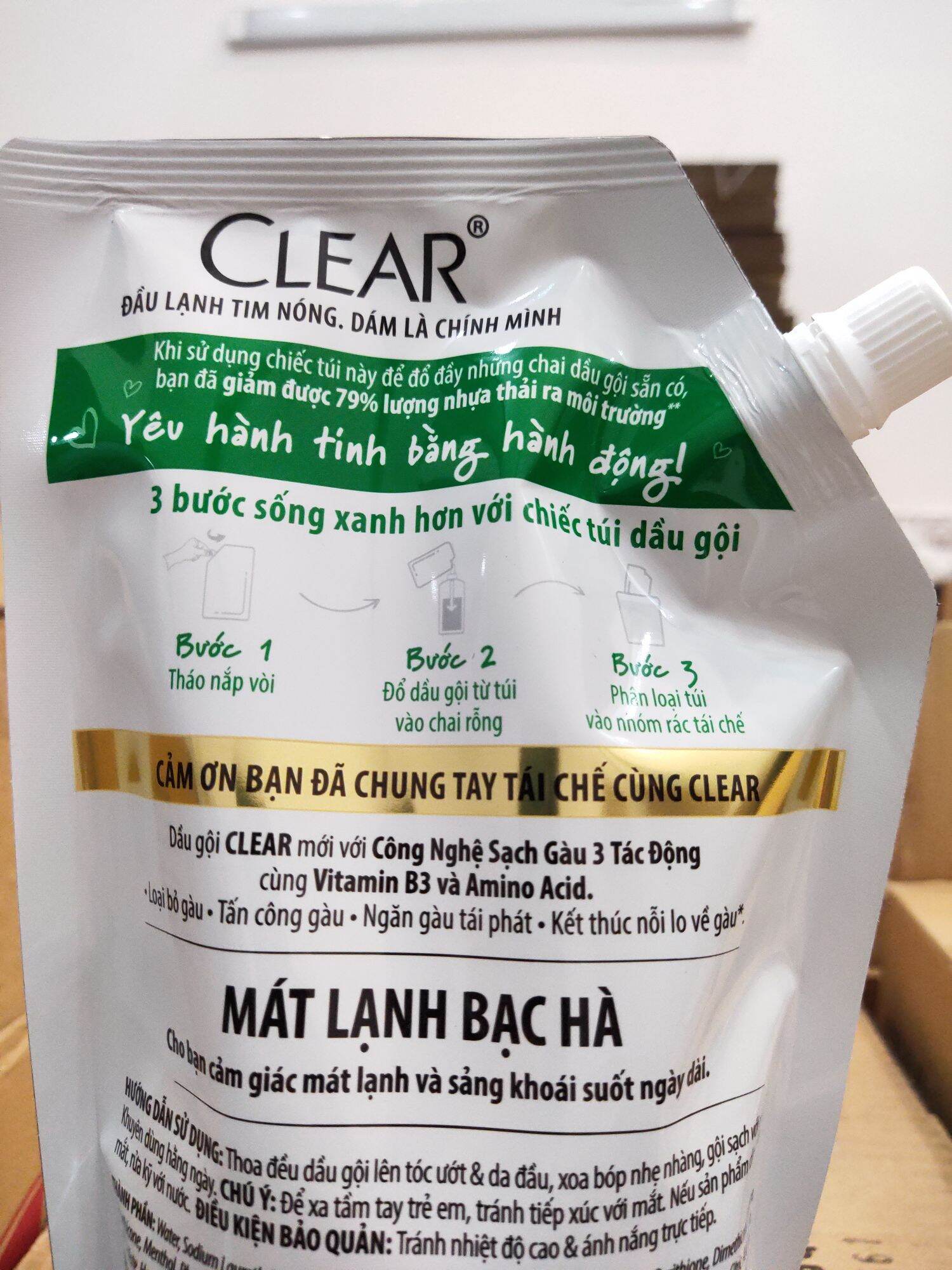 Dầu gội đầu Clear bạc hà túi 630g.