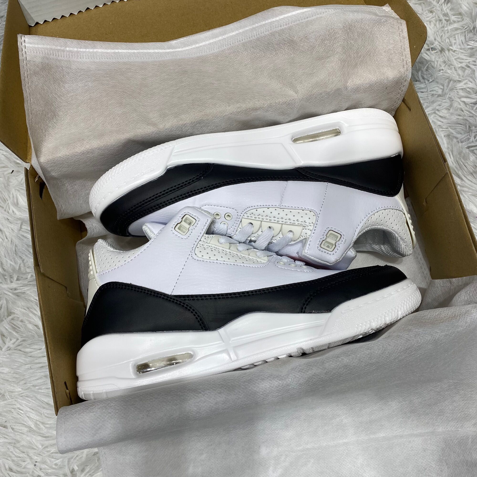 Giầy Jordan 3 trắng đen cao cấp fullbox