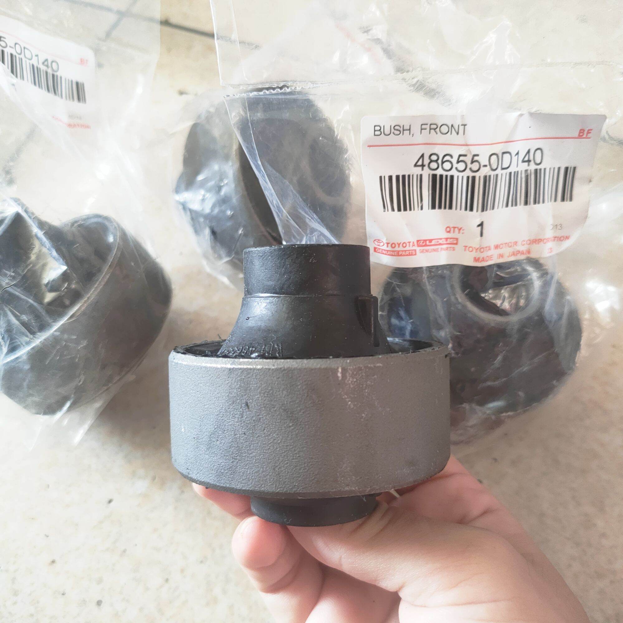 Cao su càng A Toyota Vios 2014-2022 Made in Indonesia