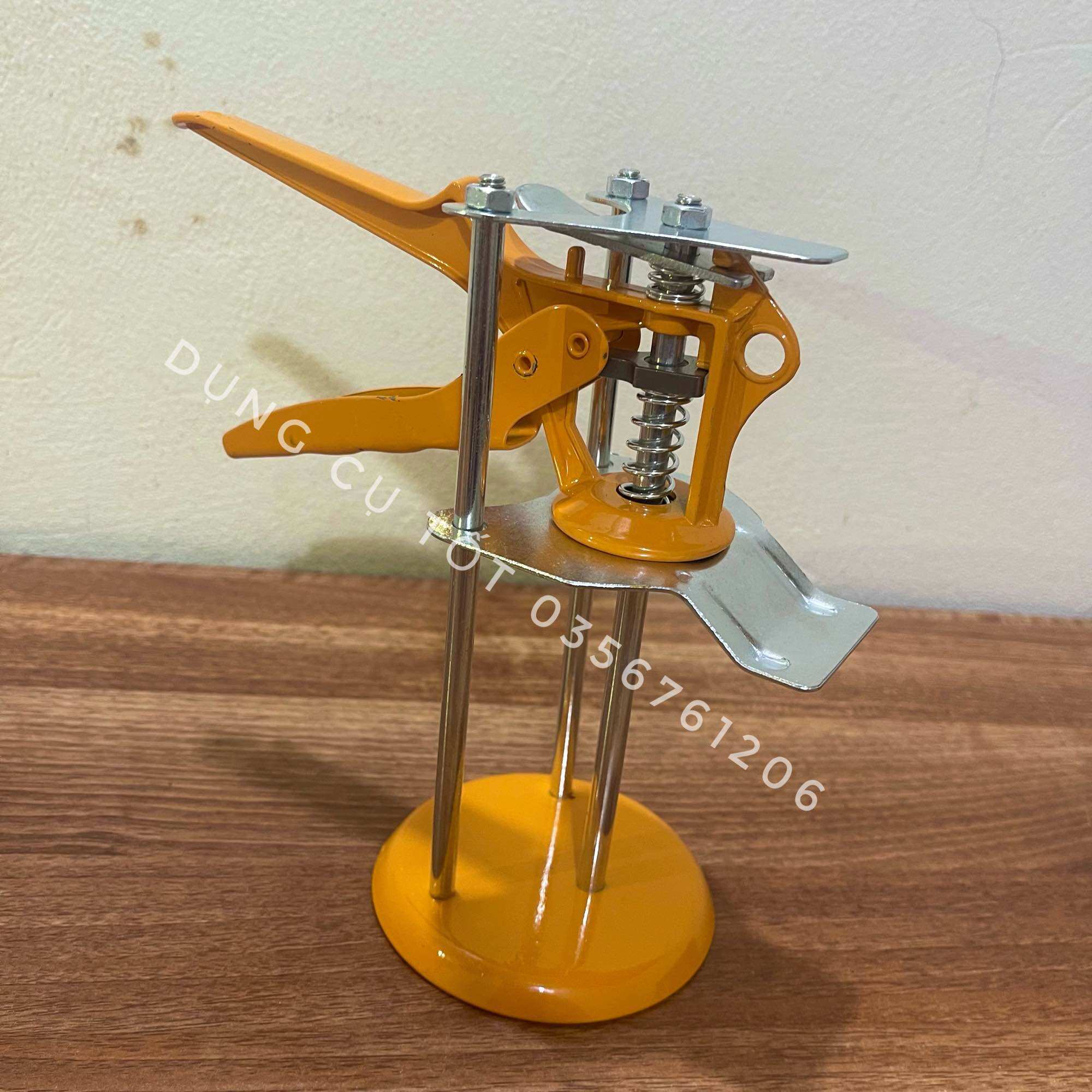 Kích nâng gạch ốp lát tường - con đội kê gạch men ốp tường Loại 3 trụ hàng loại 1