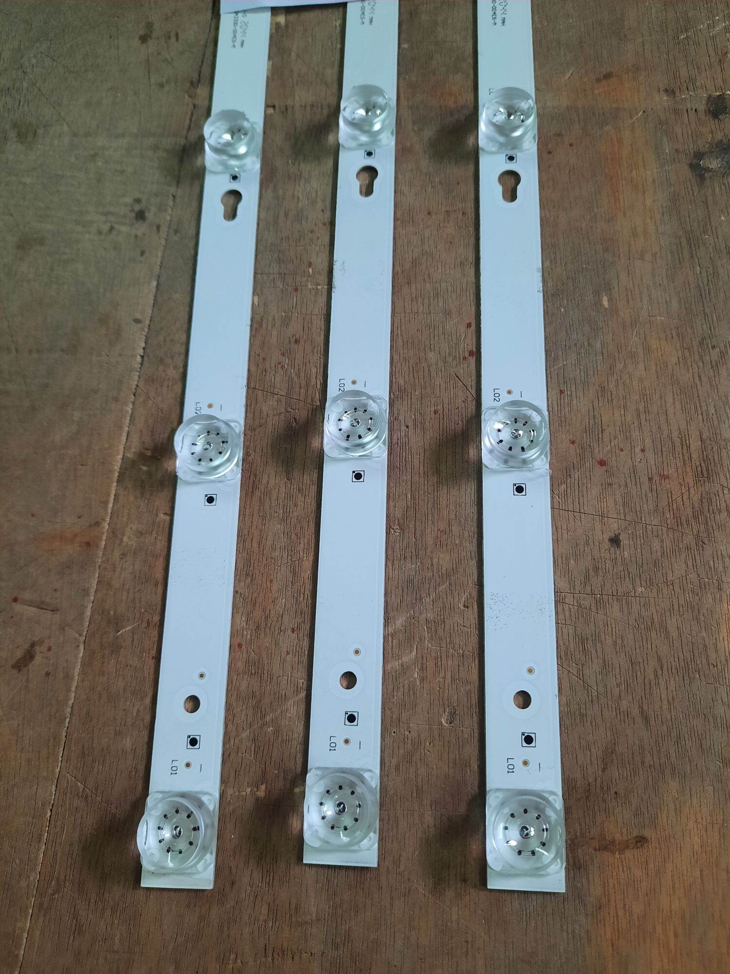Thanh led tivi tcl 40s600 - giá 1 máy 3 thanh 8 bóng