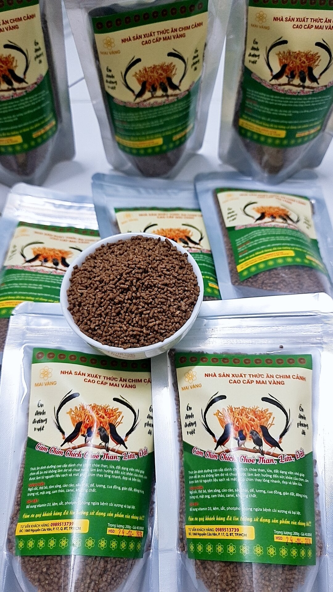 Cám chim chích chèo than, lửa
