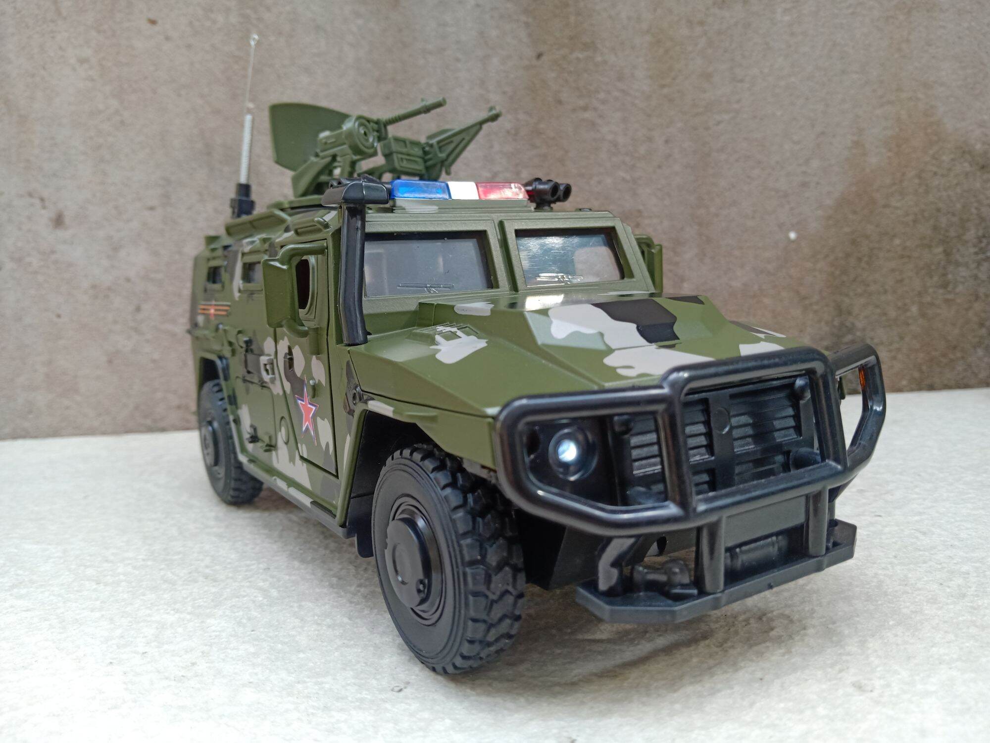Mô hình xe Quân sự Tiger M Nga 1:24