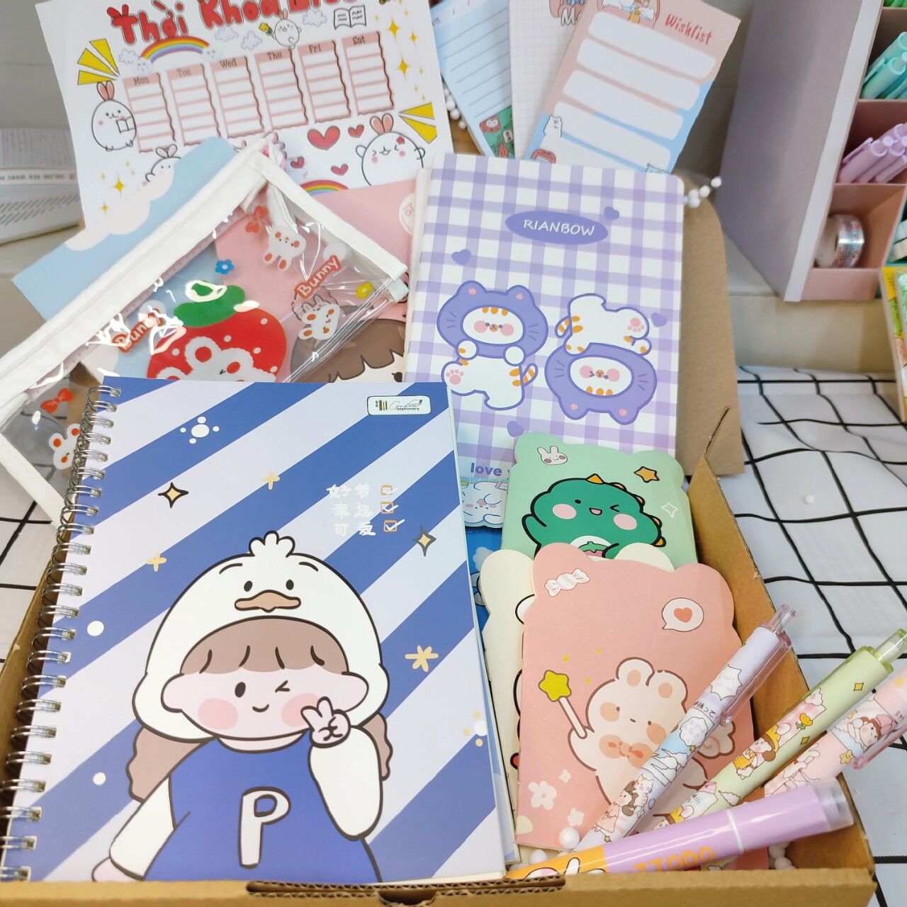 Set đồ dùng học tập 24 món
