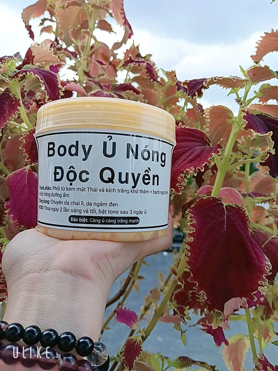 Best seller kem đặc. body ủ nóng độc quyền. cốt ủ thái. kem tẩy mạnh, mấy chị mặc áo khoác ủ kem giúp em nha.