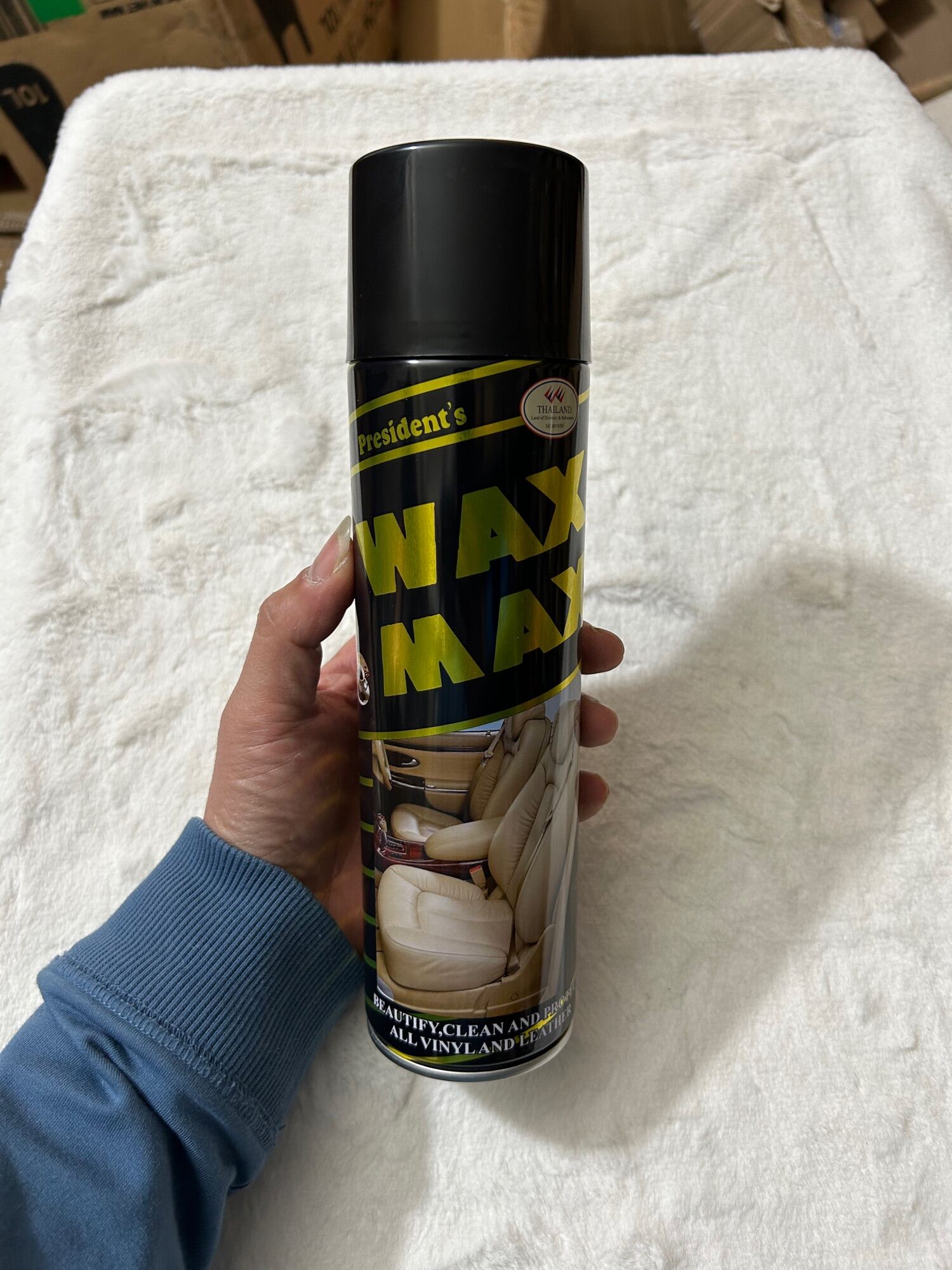 Bình xịt bóng nội thất ô tô, nhà cửa. Xịt bóng waxmax 500ml.