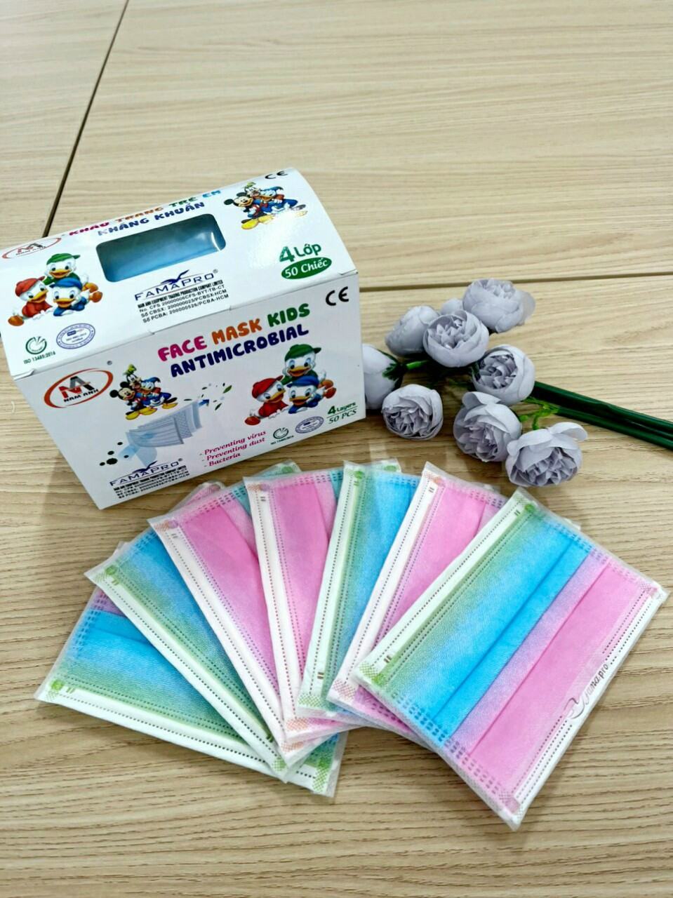 1 thùng 50 hộp khẩu trang y tế trẻ em. mỗi hộp 50 cái. sản phẩm mới của