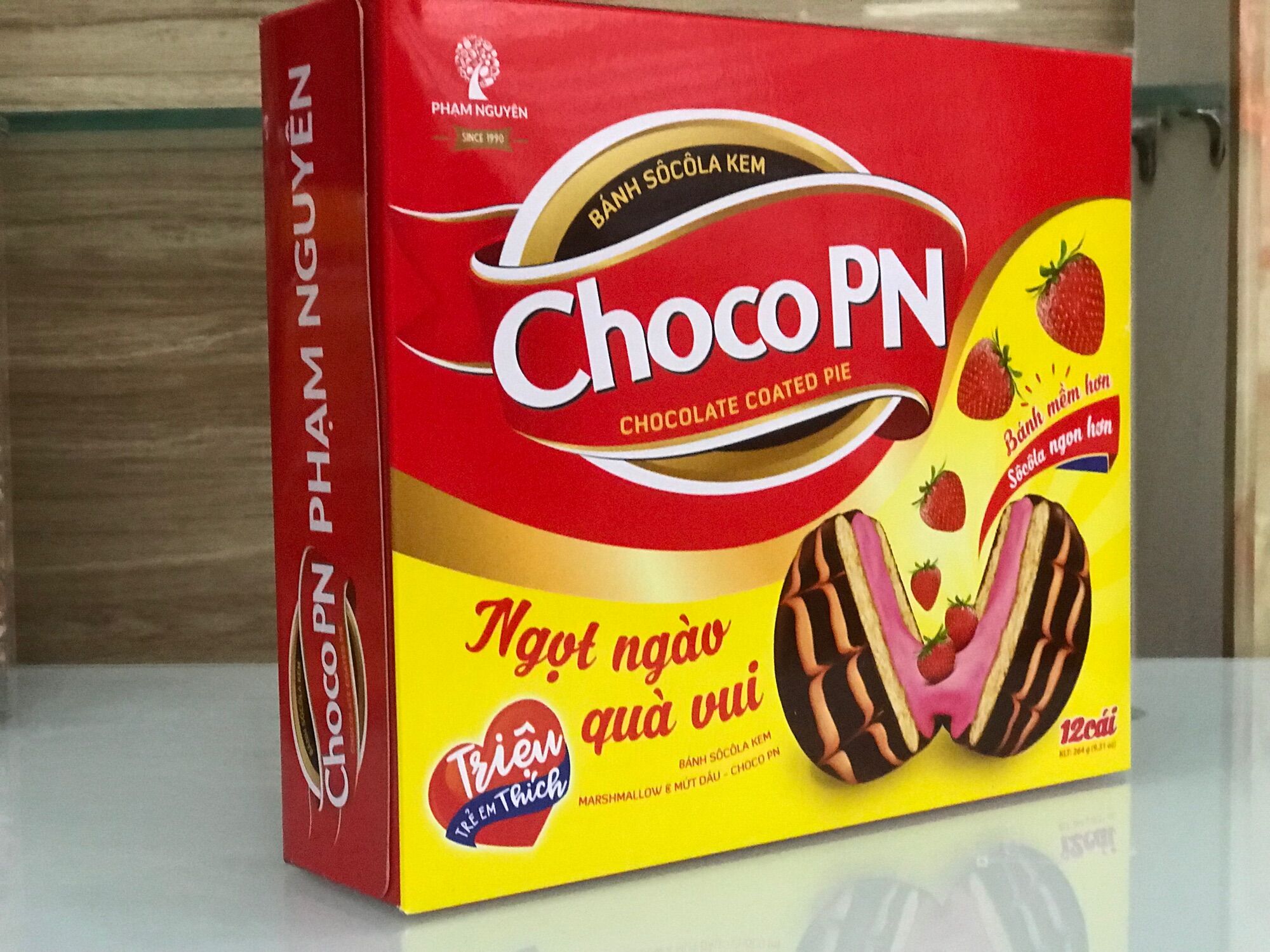 [HCM]Bánh Choco P&N Kem Marshmallow vị Dâu 264g (12 cái )