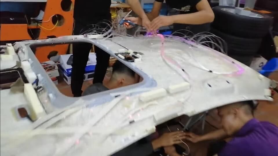 Trần sao rơi có hiệu ứng lấp lánh