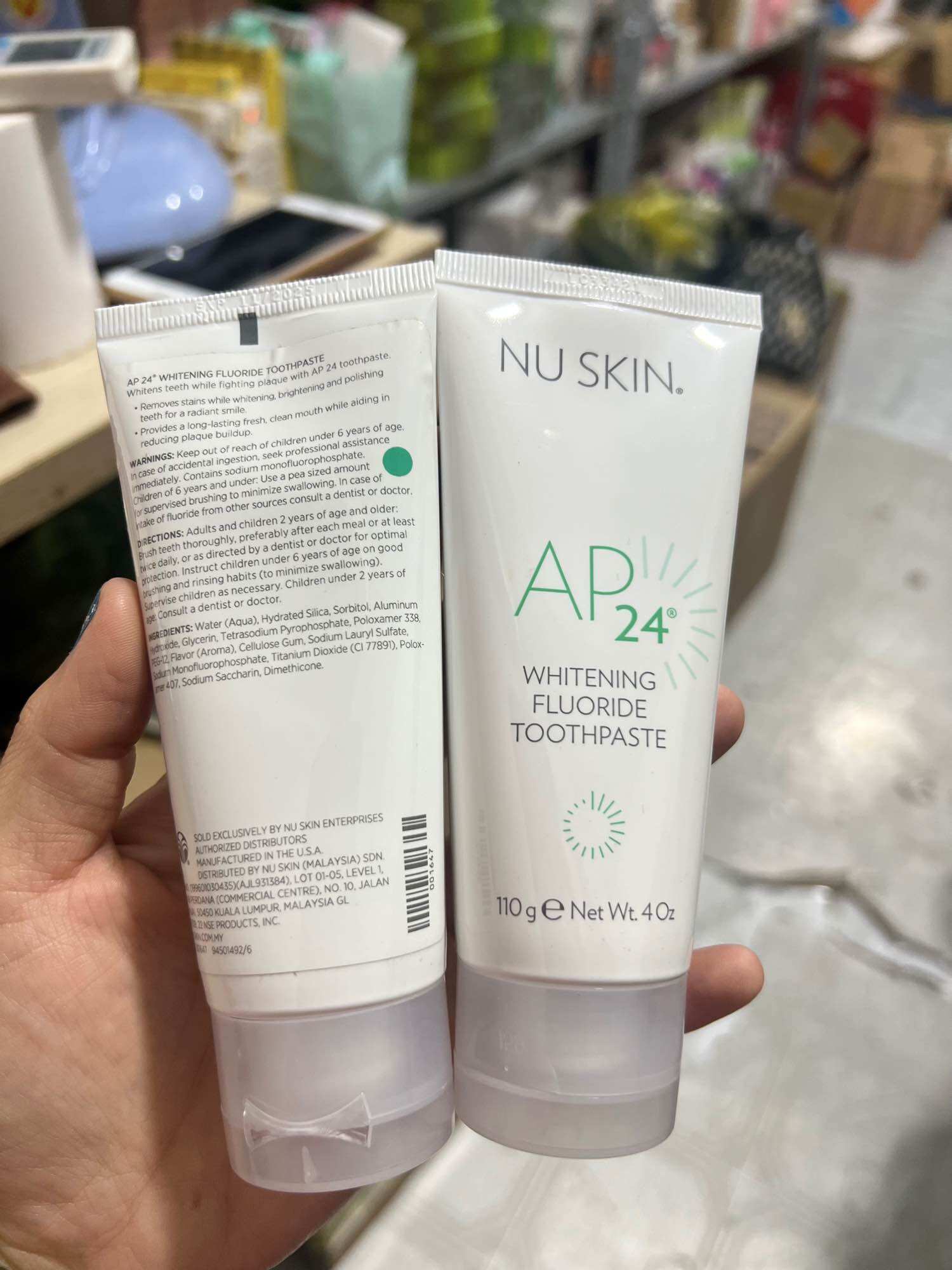 Kem đánh răng AP24 giúp răng trắng sáng, giảm vôi răng 110gr