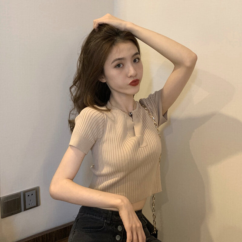 Áo Kiểu Ngắn Cổ Điển Sành Điệu Instagram Âu Mỹ Mẫu Mới Mùa Hè 2023 Áo Phông  Tay Ngắn Dệt Kim Phong Cách Hàn Quốc Nữ Cảm Giác Thiết Kế Thiểu Số -