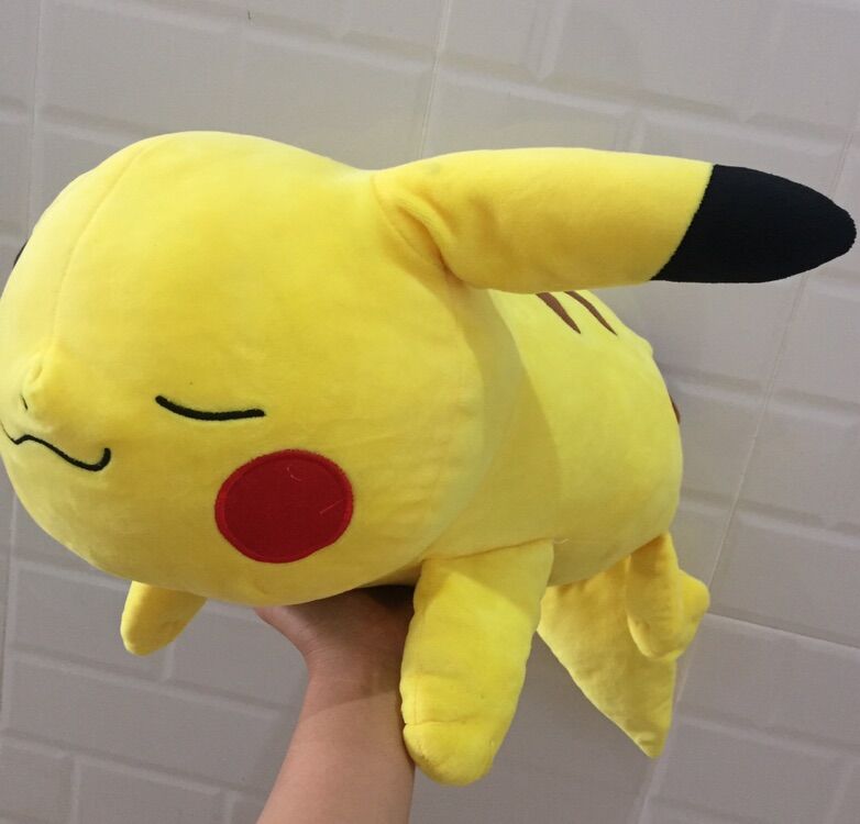 Gấu bông pikachu ngủ say