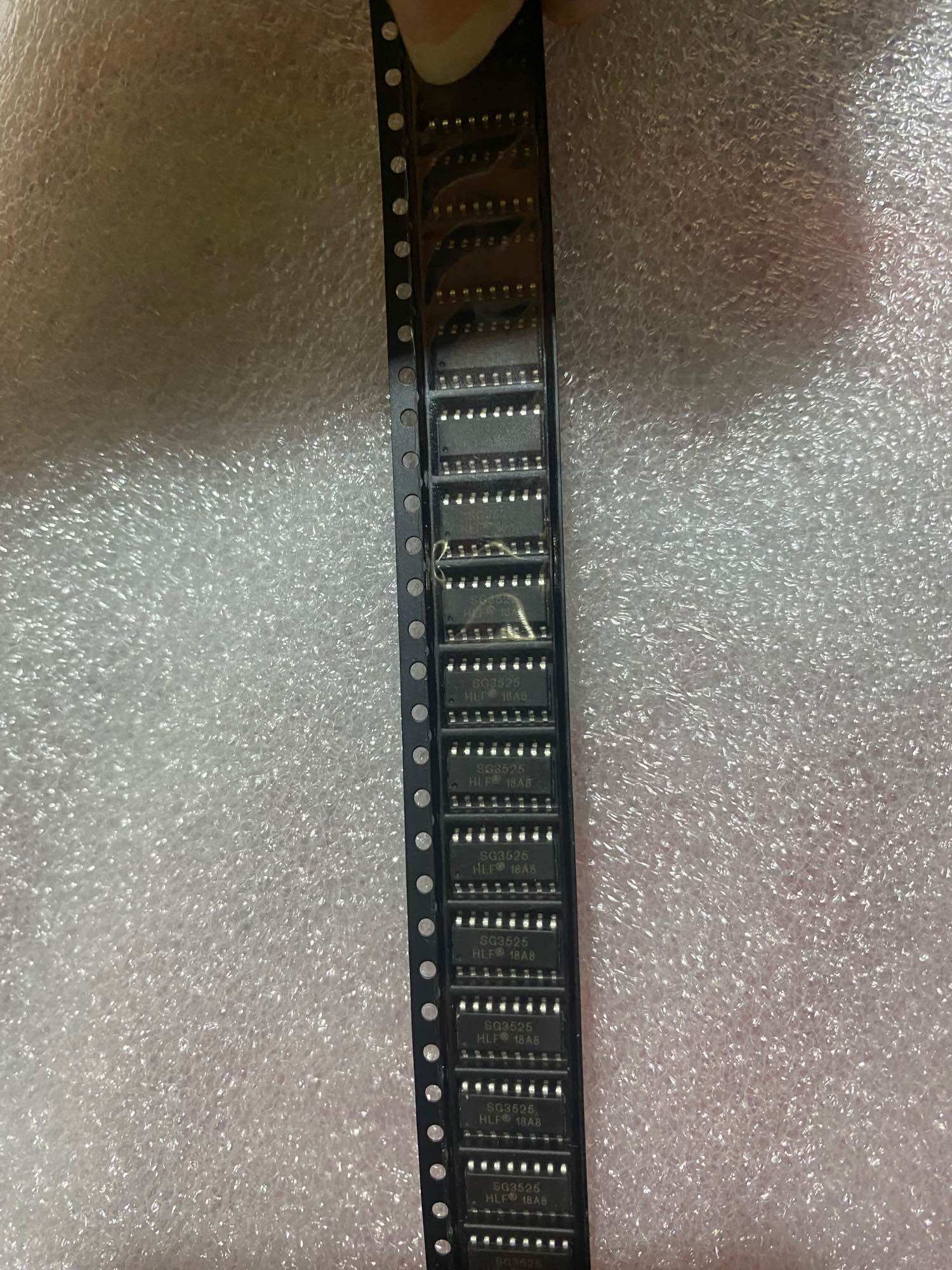 Ic dán 3525