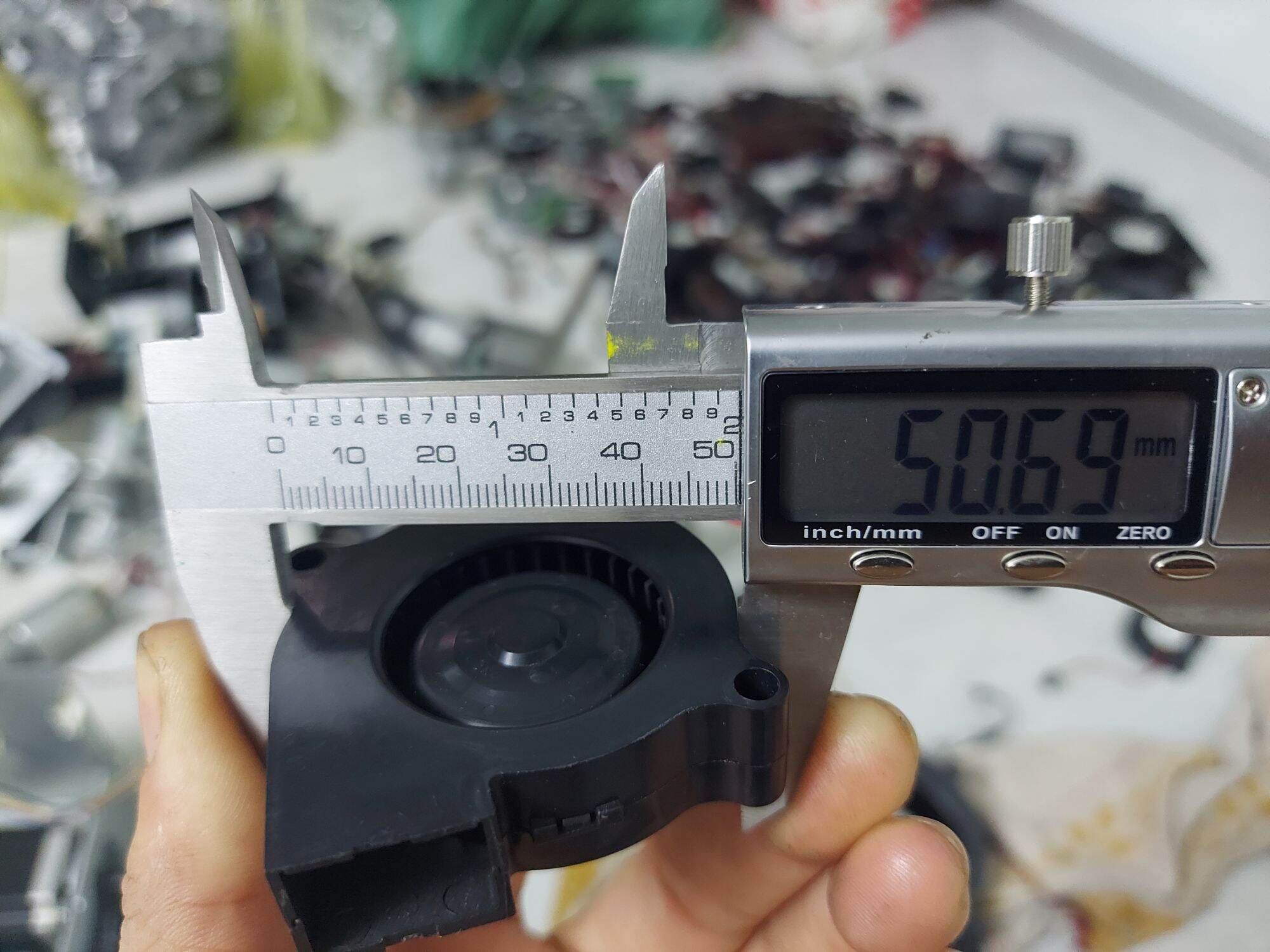 Quạt sò mini cho máy in 3D Nidec 24v tháo máy Nhật.