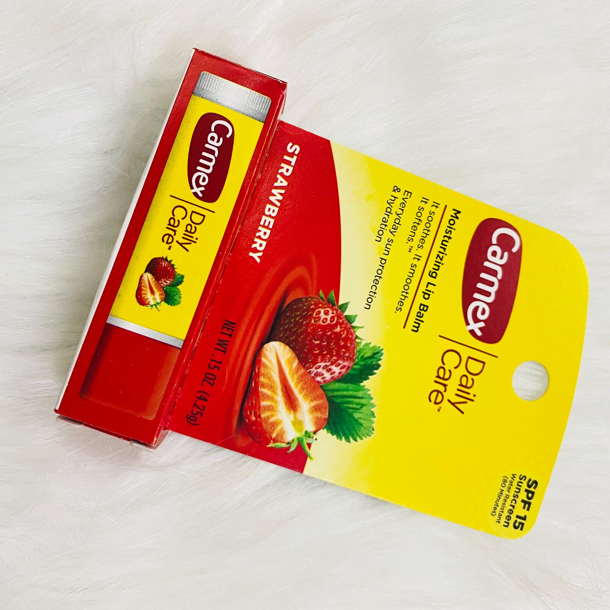 Son dưỡng CARMEX siêu mềm môi,chống nắng SPF 15