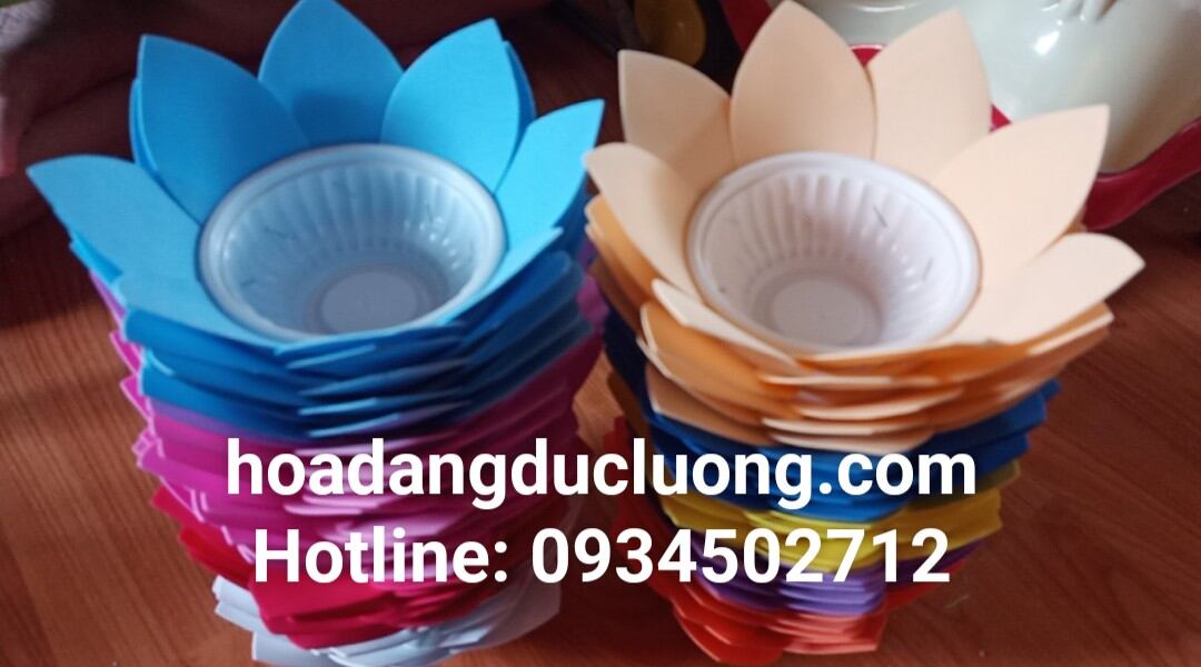 Hoa đăng giấy mút thả nước 1 lớp 8 cánh kèm nến