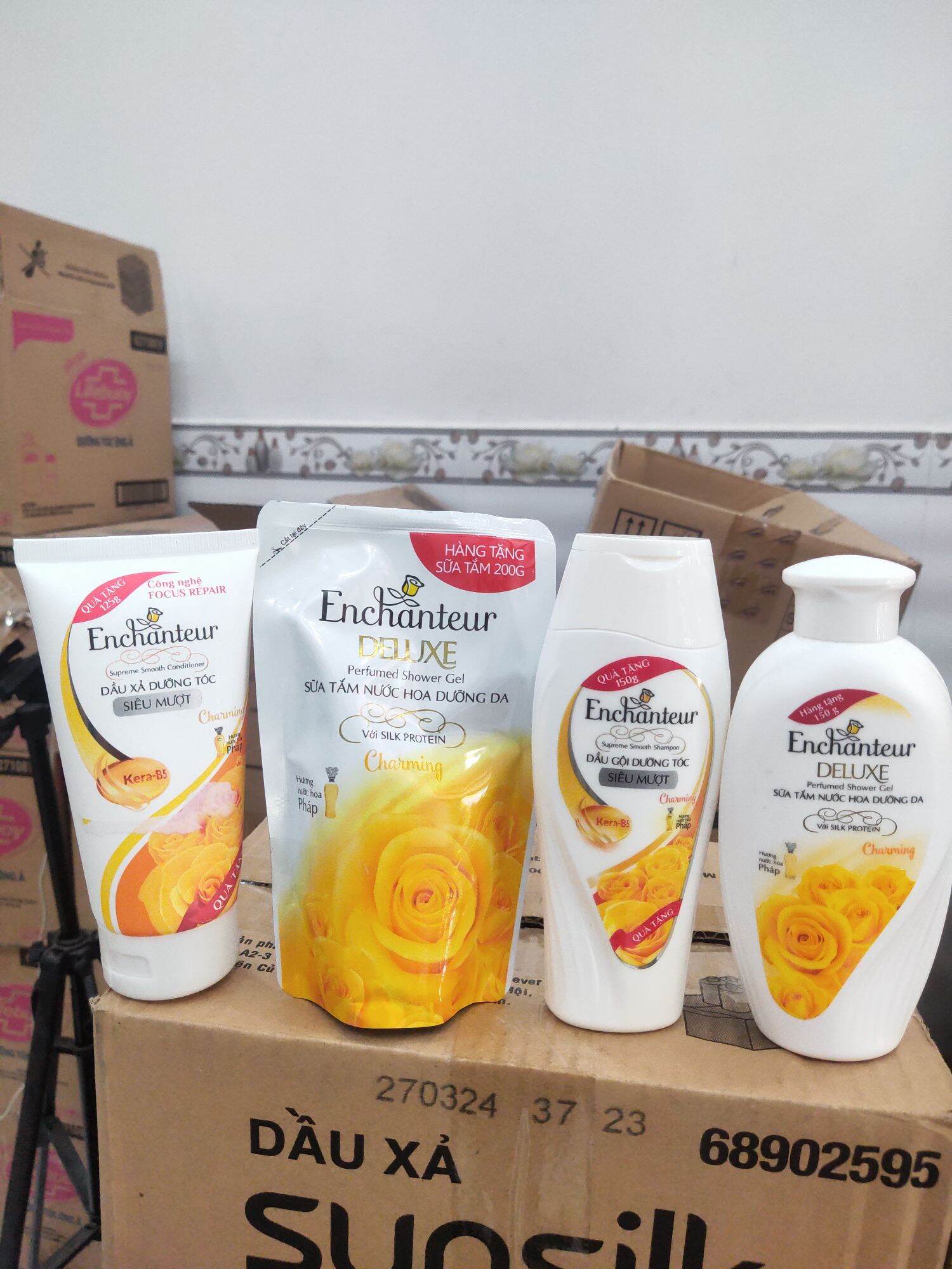 Sữa tắm Enchanteur