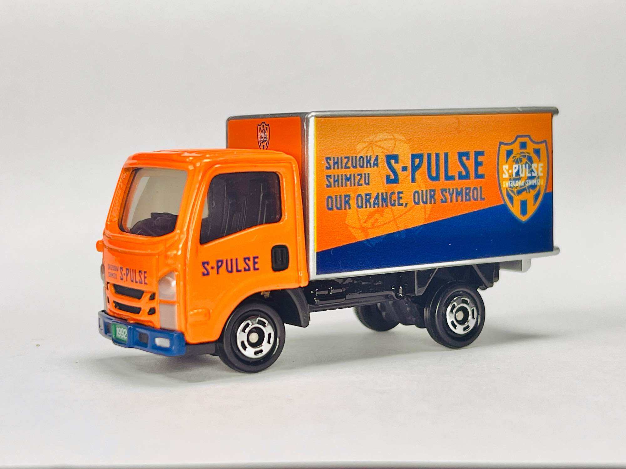 Hobby Store xe mô hình Tomica Isuzu ELF Truck - Xe Tải Cam ( Không Hộp )