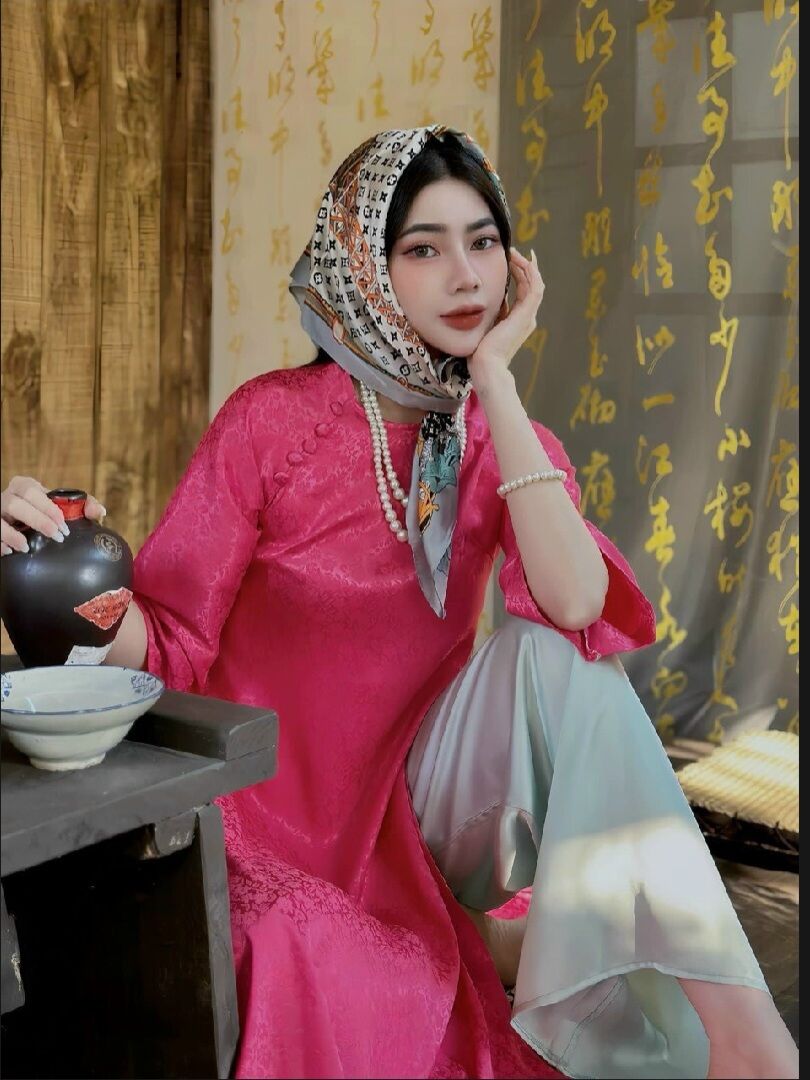 Áo dài gấm tơ suông mặc tết (chỉ áo)