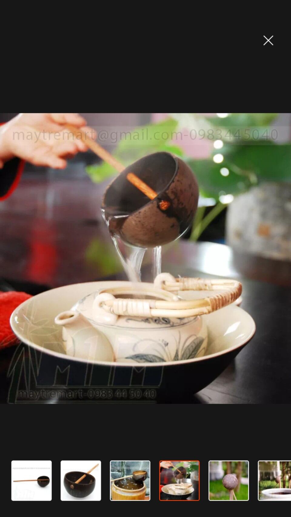 gáo múc nước bằng gáo dừa