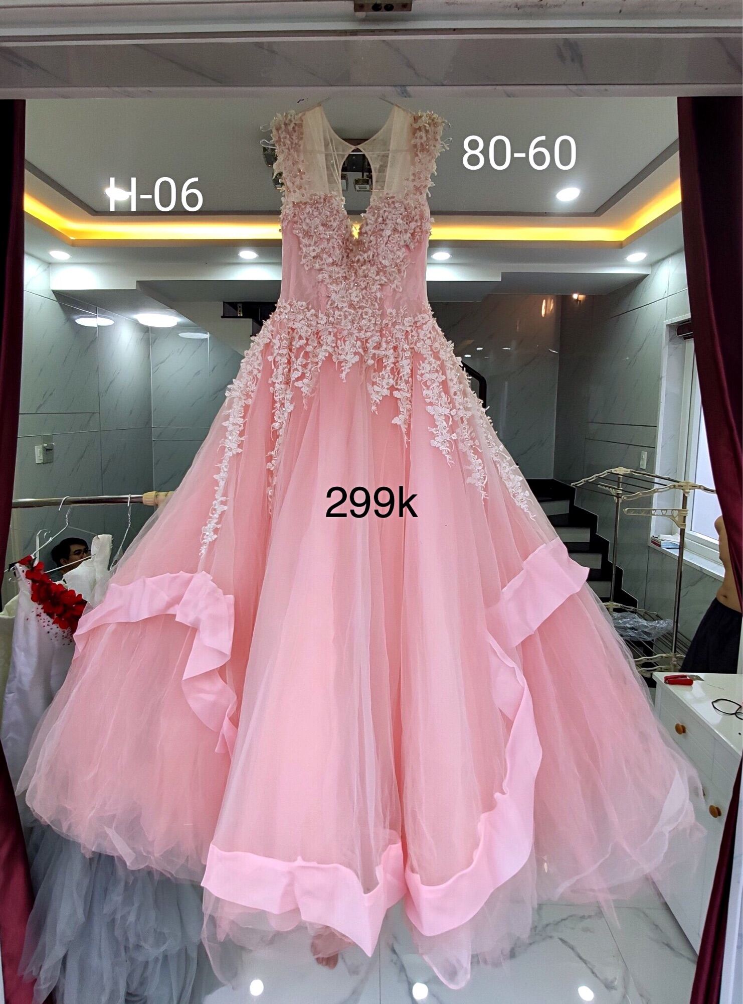 Váy cưới thanh lý chỉ 200 ngàn đến 15 triệuchiếc đang được nhiều cô dâu  Việt lựa chọn