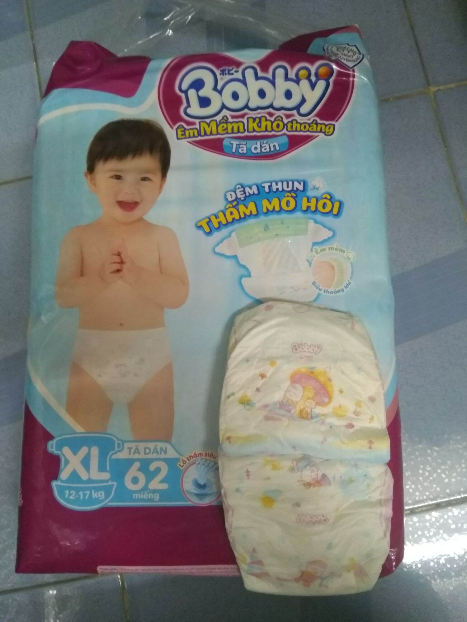 Tã dán Bobby mẫu mới, đệm thun thấm mồ hôi size XL 62 miếng