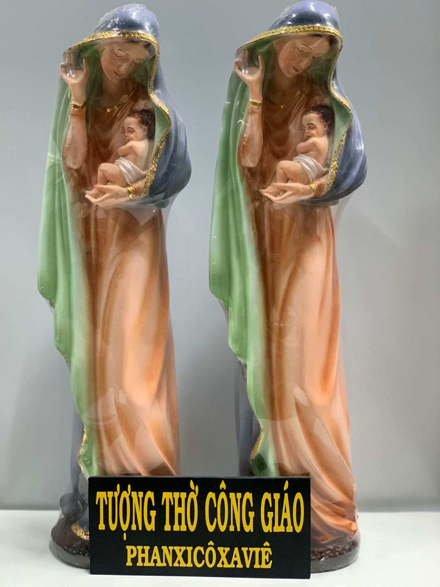 Tượng mẹ bế chúa vén khăn 45cm thiếp vàng - tượng thờ công giáo phanxico xavie.