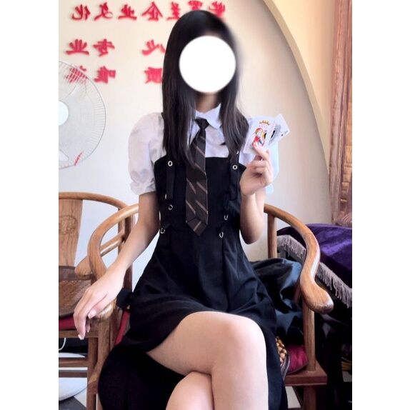 Set váy yếm kèm áo sơ mi crotop & cà vạt có bigsize