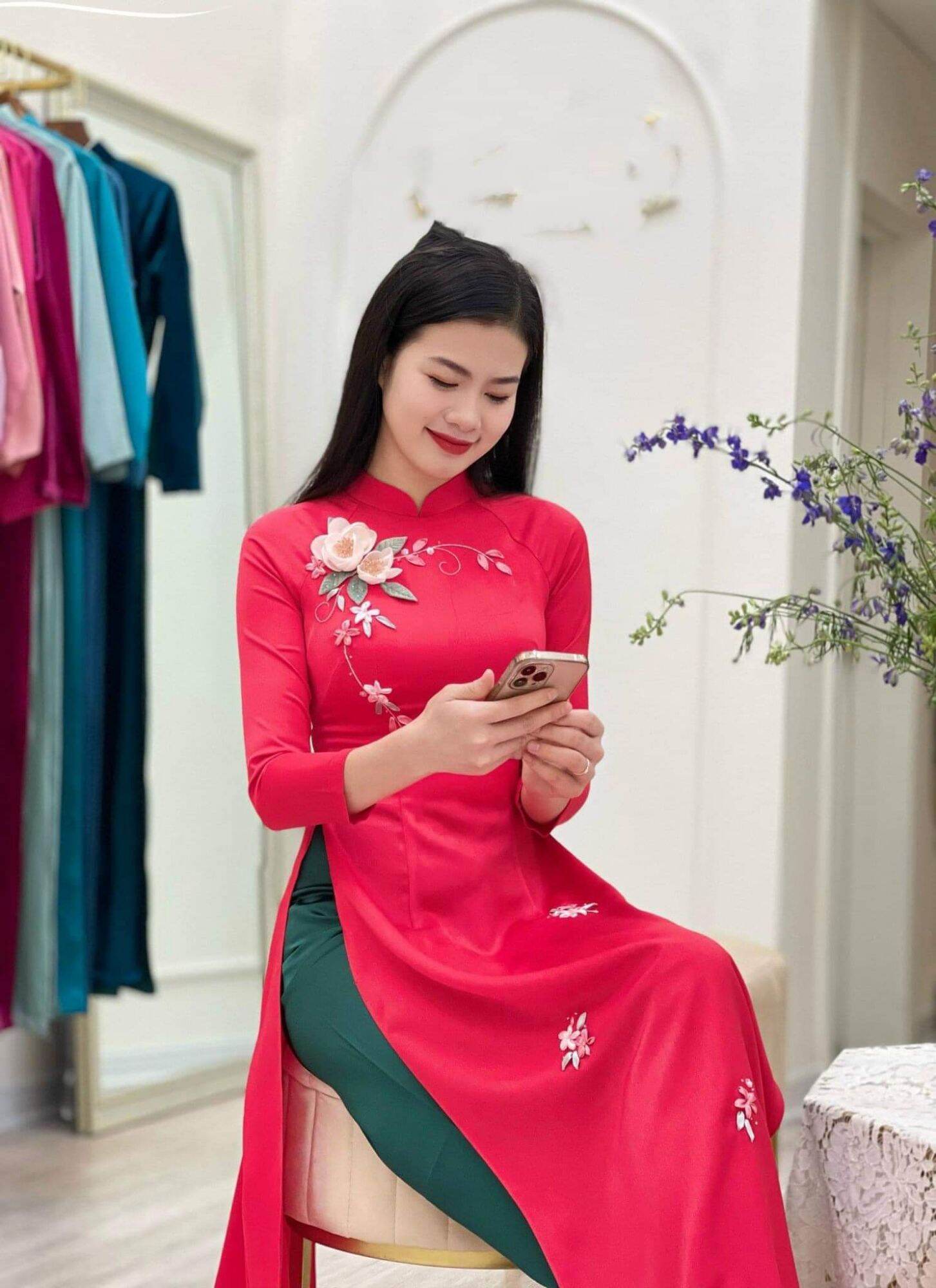 áo dài thêu đỏ tây thi cao cấp 2023