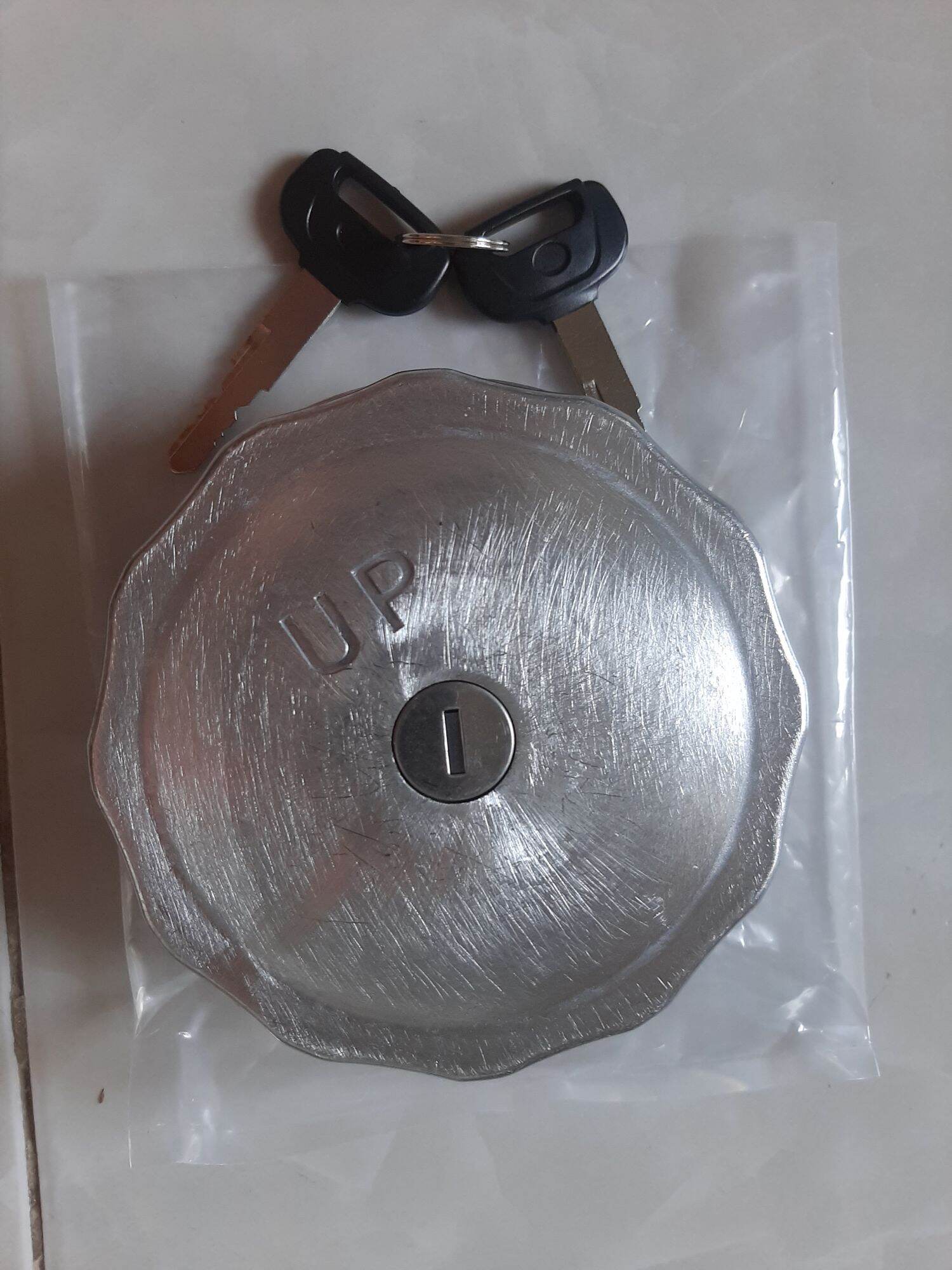 Nắp bình dầu hino 500 nắp dầu hino xe tải hino fc fg fm