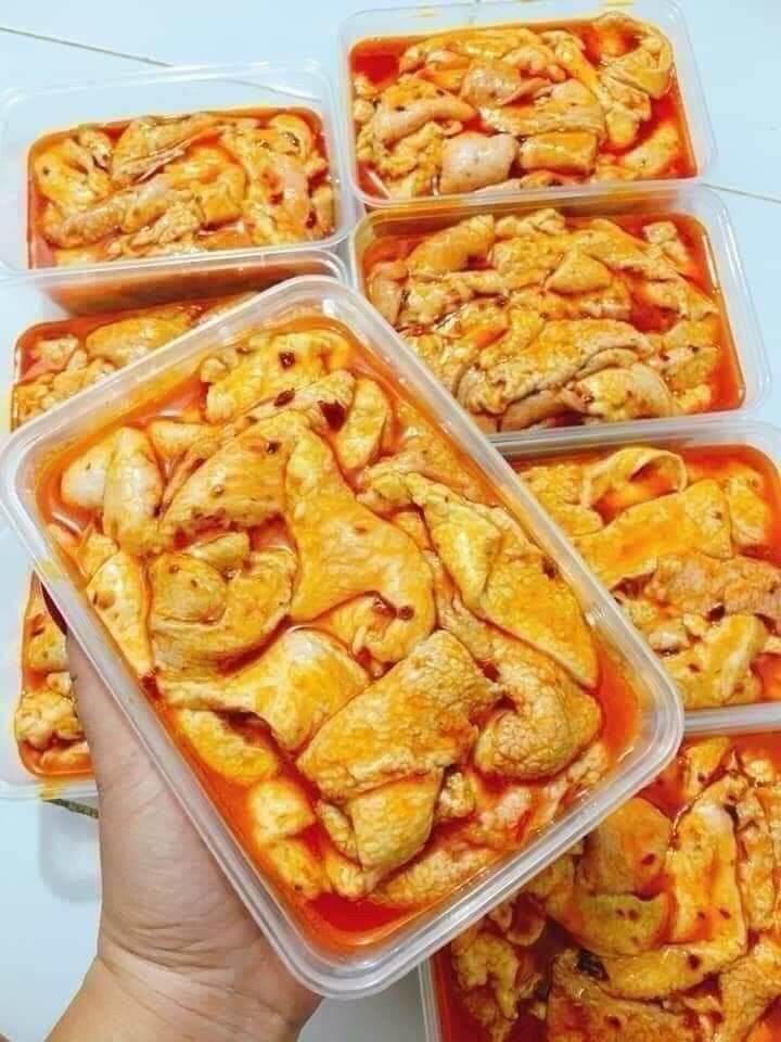 Vú heo ướp sa tế