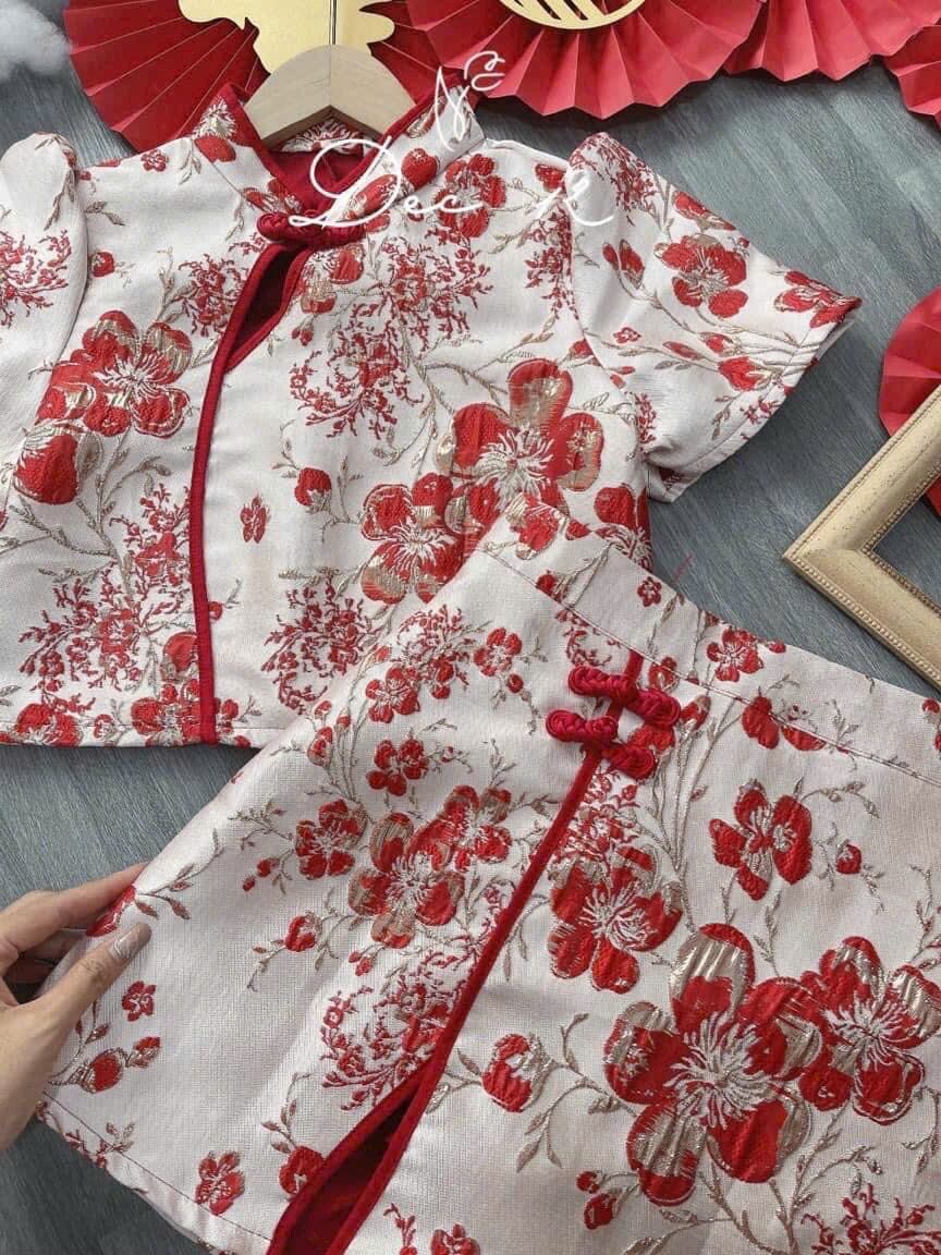 SET ÁO CỔ TÀU PHỐI CHÂN VÁY GẤM HOA