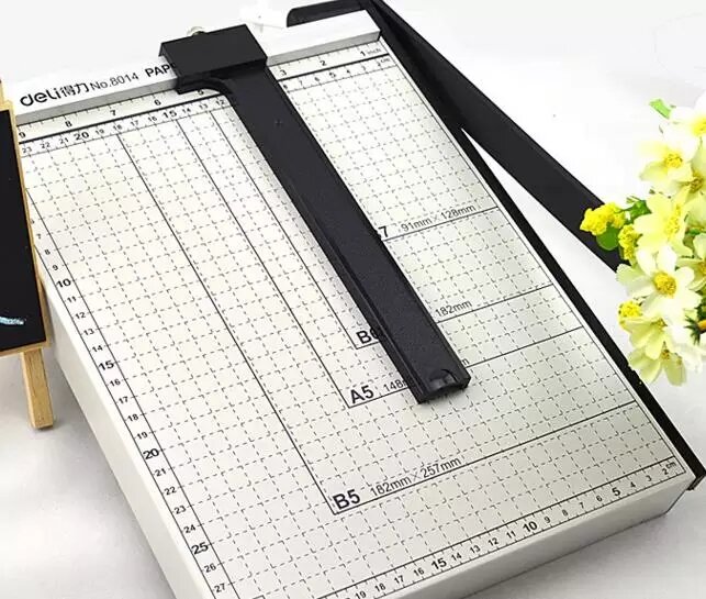 BÀN CẮT GIẤY KHỔ A4 829