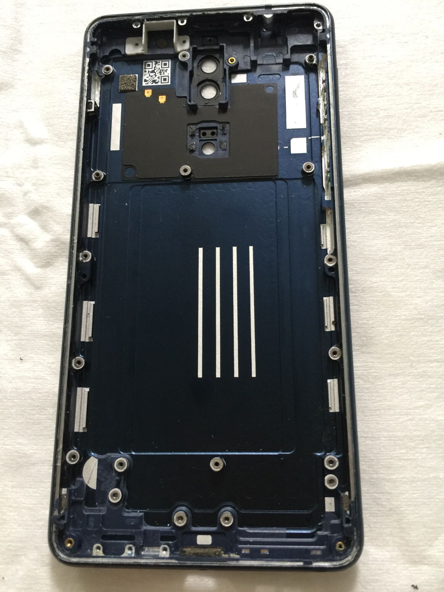 Nắp lưng kim loại Nokia 8