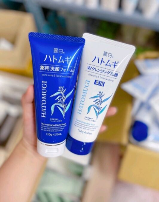 Sữa rửa mặt Hatomugi hạt ý dĩ 130g Nhật Bản