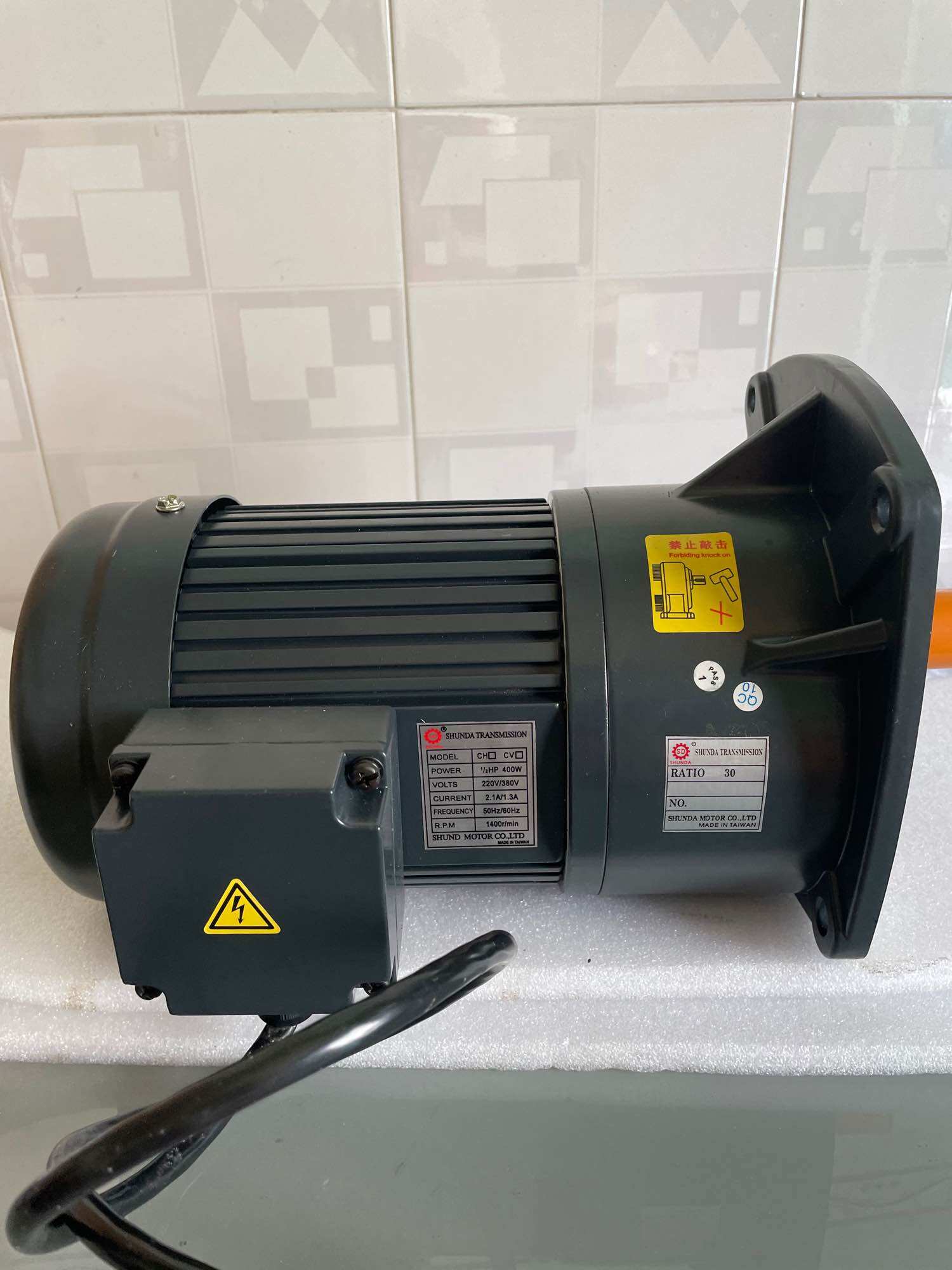 Motor giảm tốc 1pha mặt bích 1/2hp 1/30